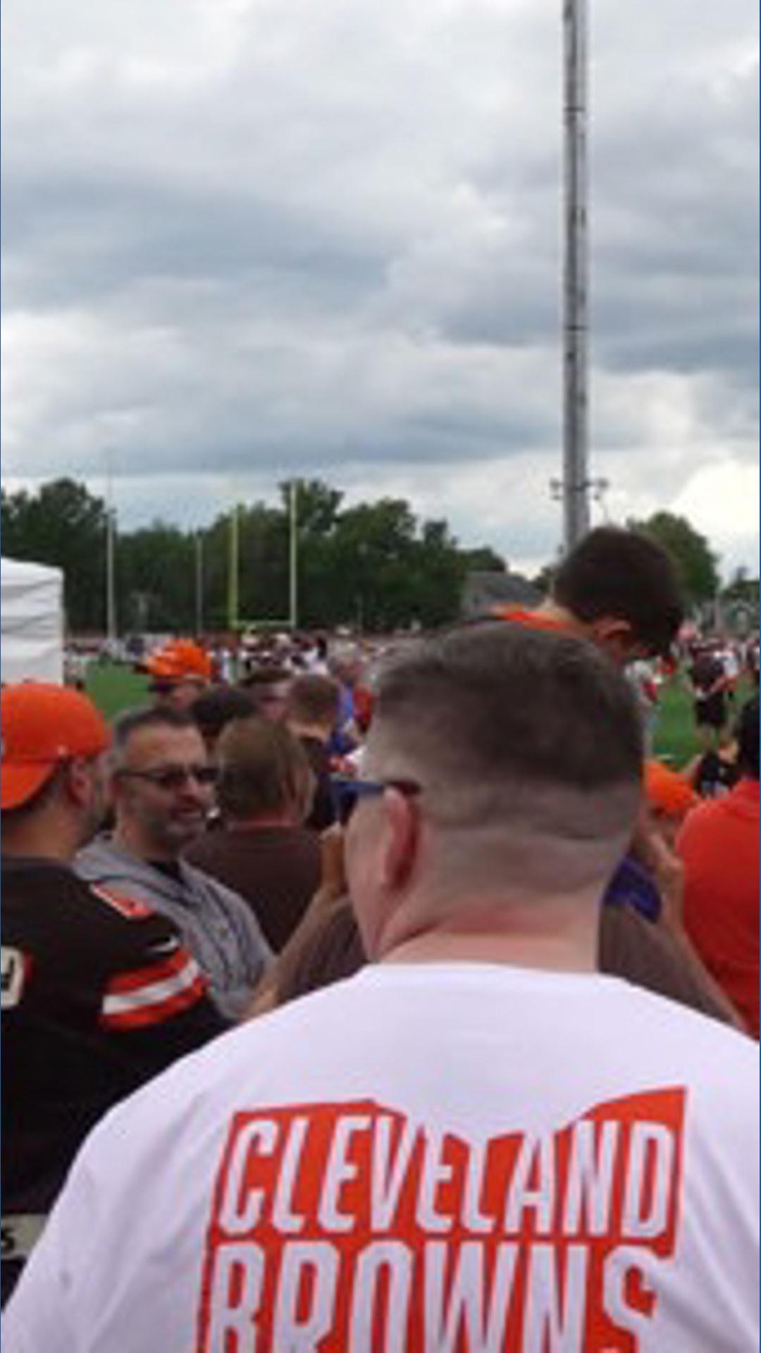 Cleveland Browns close today's training camp to the public due to inclement weather