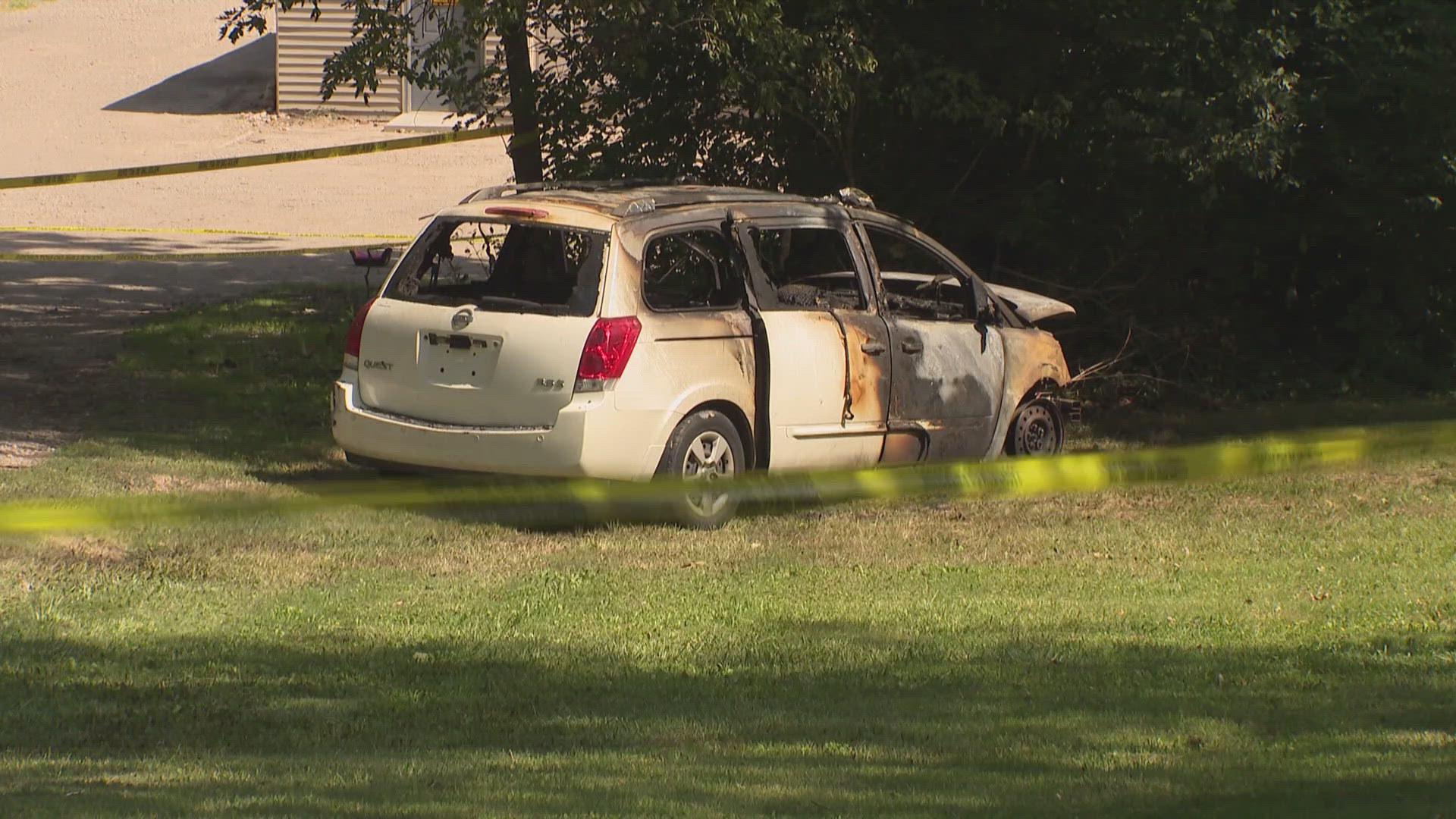 1 dead, 2 in custody after shooting in Valley View leads to fiery crash ...