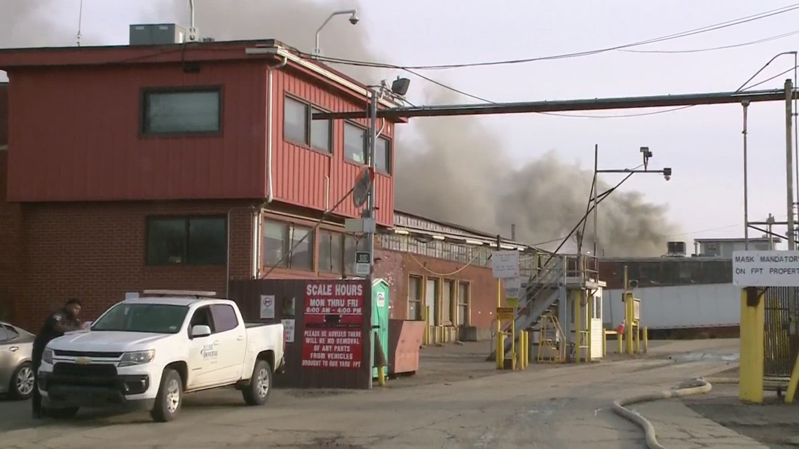 Cleveland firefighters battle large blaze at scrapping facility - Vimarsana News