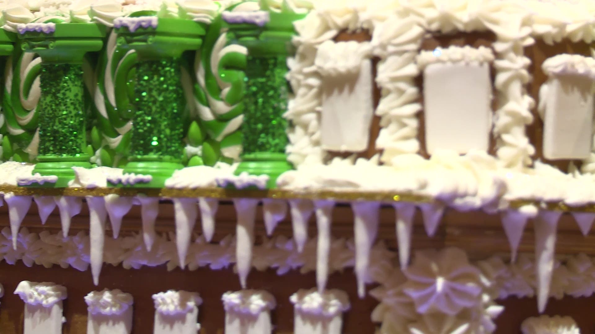 Gingerbread House Highlights Holiday Celebration At Ritz-Carlton | Wkyc.com