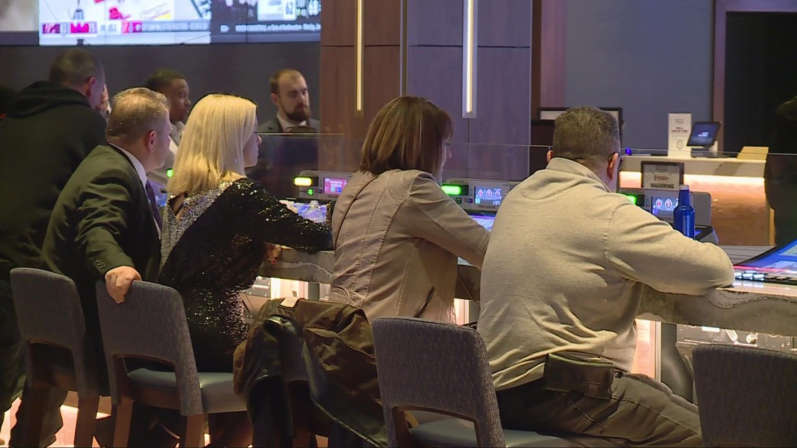 Gambling addiction experts warn ahead of Super Bowl Sunday
