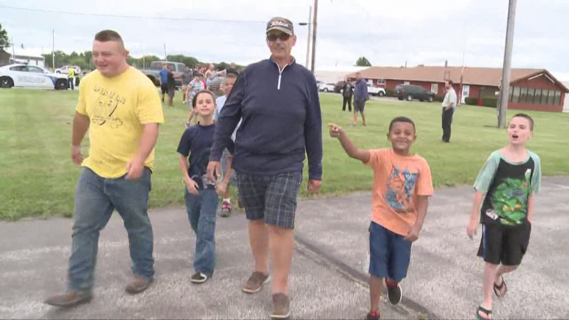 Lorain first responders give back to local children