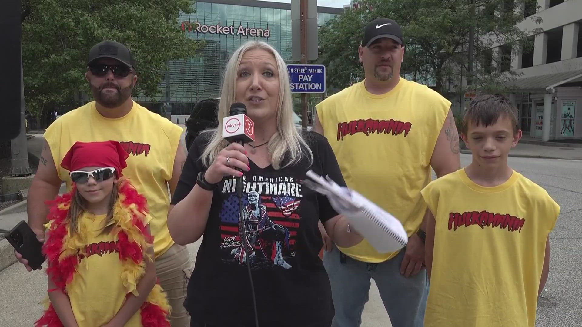 WWE's 'SmackDown' show is back at Rocket Arena in Cleveland Friday night, days after the death of Hulk Hogan. WKYC's Amanda Naylor reports from downtown Cleveland.