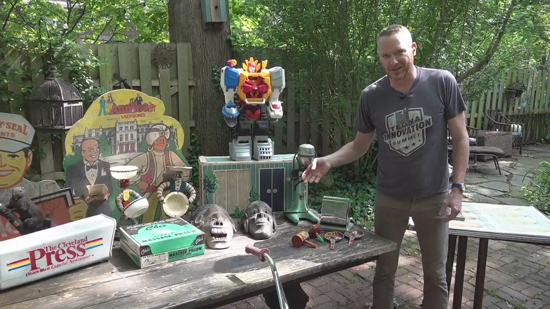 Steve Presser's garage sale will take place this Saturday from 10 a.m.-4 p.m., then on Sunday from 11 a.m.-3 p.m. at 2604 East Overlook Road. 