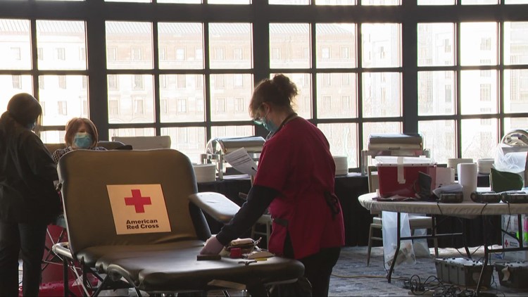 American Red Cross offering $10 gift cards for blood donations amid shortage; full list of Northeast Ohio blood drives