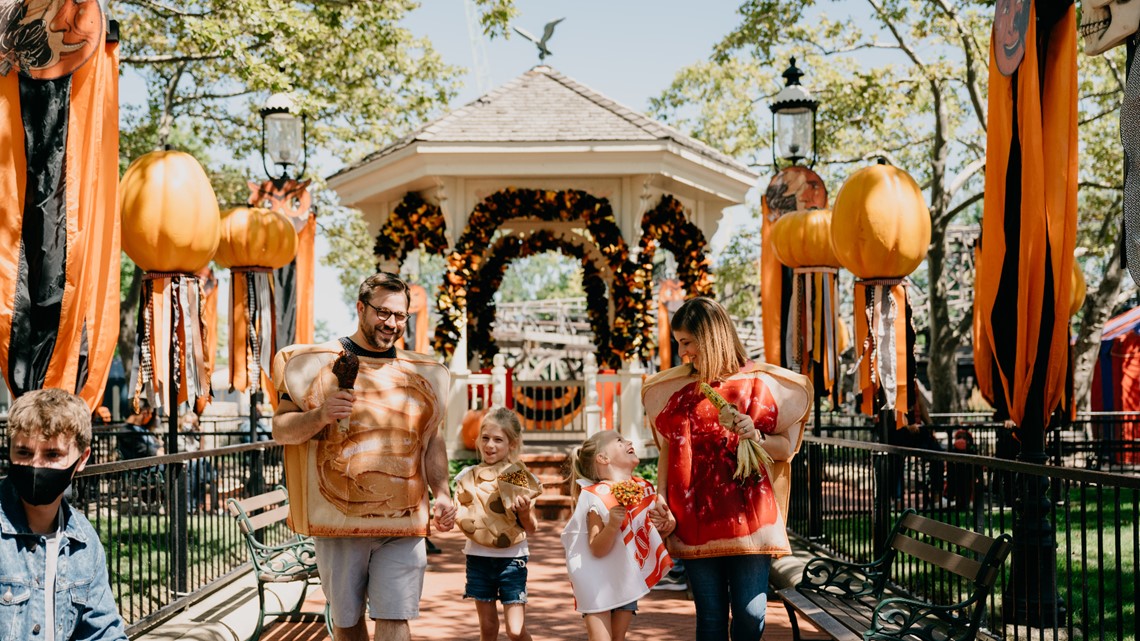 When is Cedar Point open for Halloween this year?