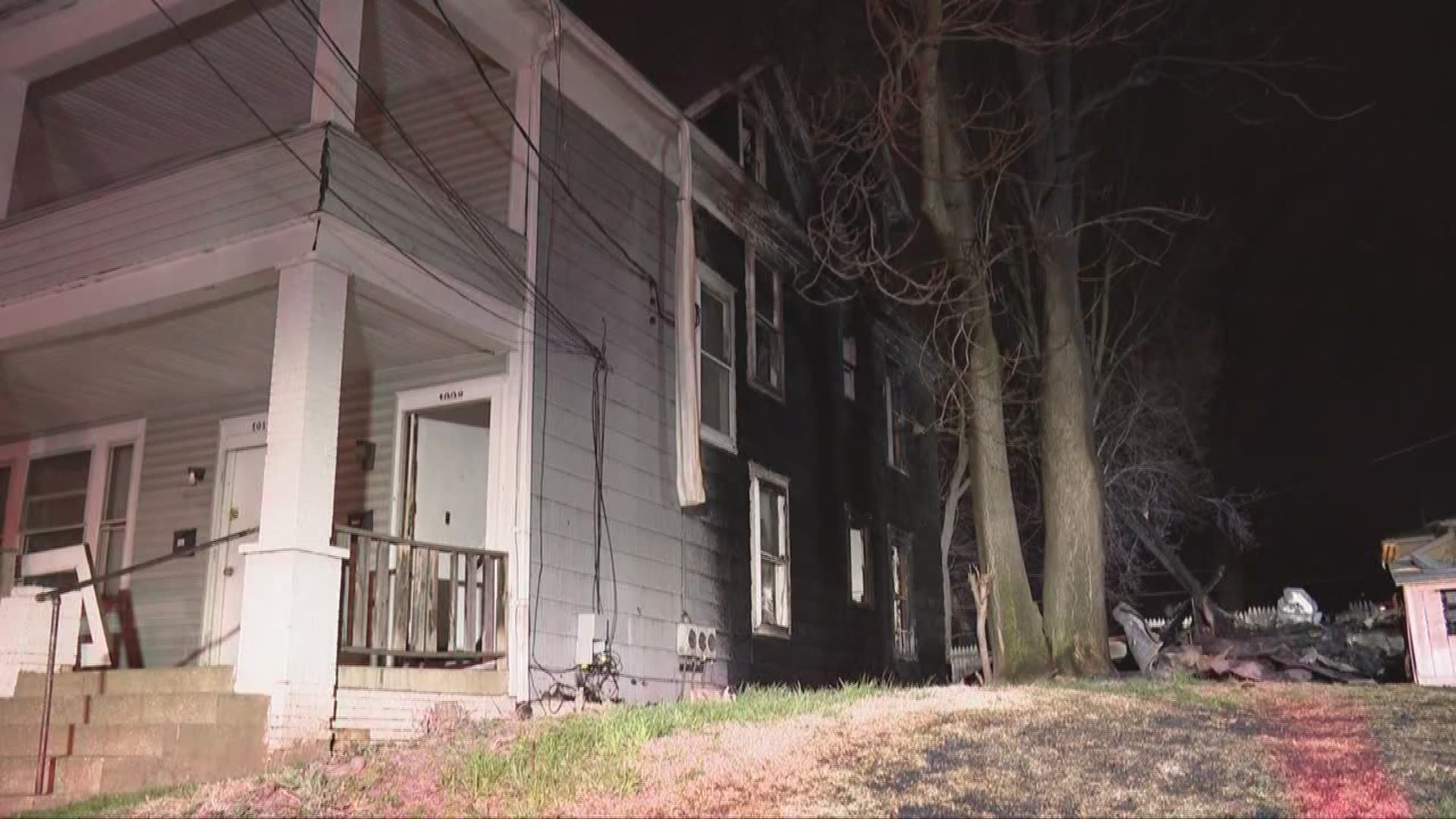 Fire causes damage to multiple homes in Canton