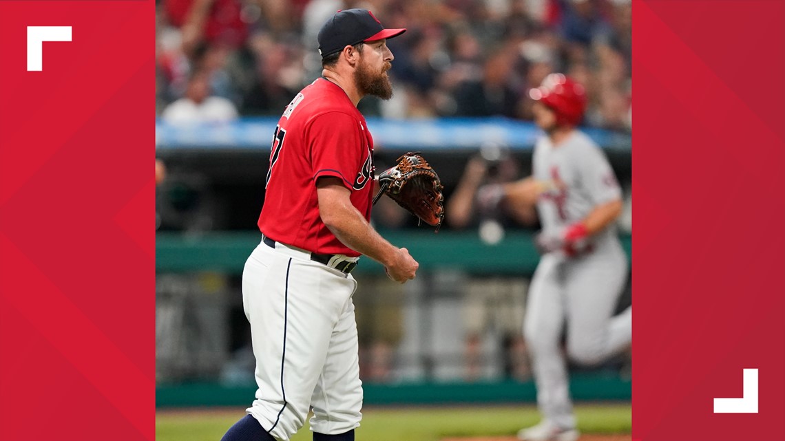 Adam Wainwright, Paul DeJong help St. Louis Cardinals win at Cleveland