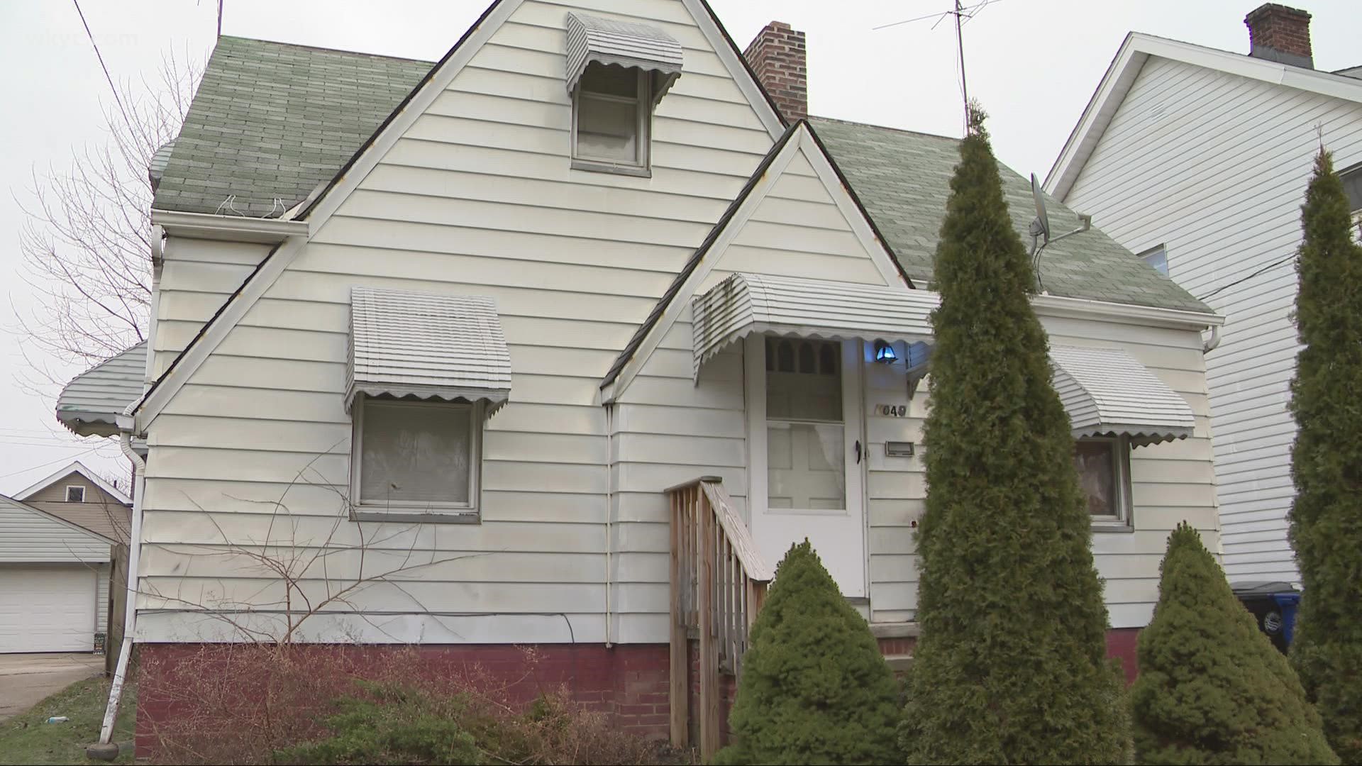 New details on a body found buried in a basement at this home on Cleveland's west side. Isabel Lawrence has the latest.