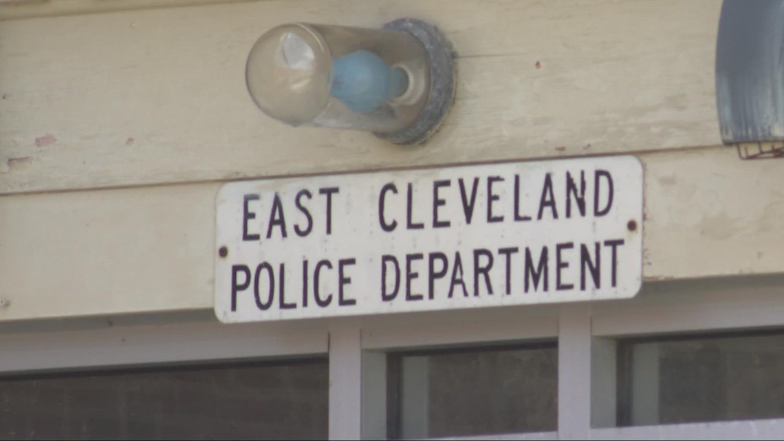 2 East Cleveland police officers indicted for theft while on duty