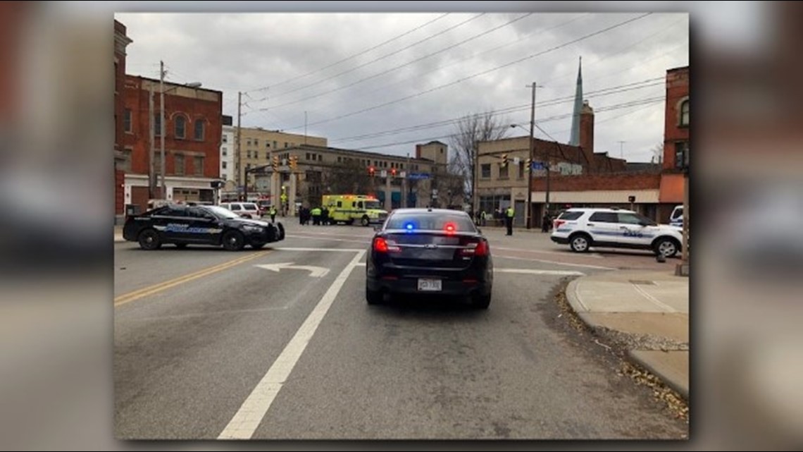 1 Dead In 5-car Crash On Cleveland’s East Side: Video | Wkyc.com