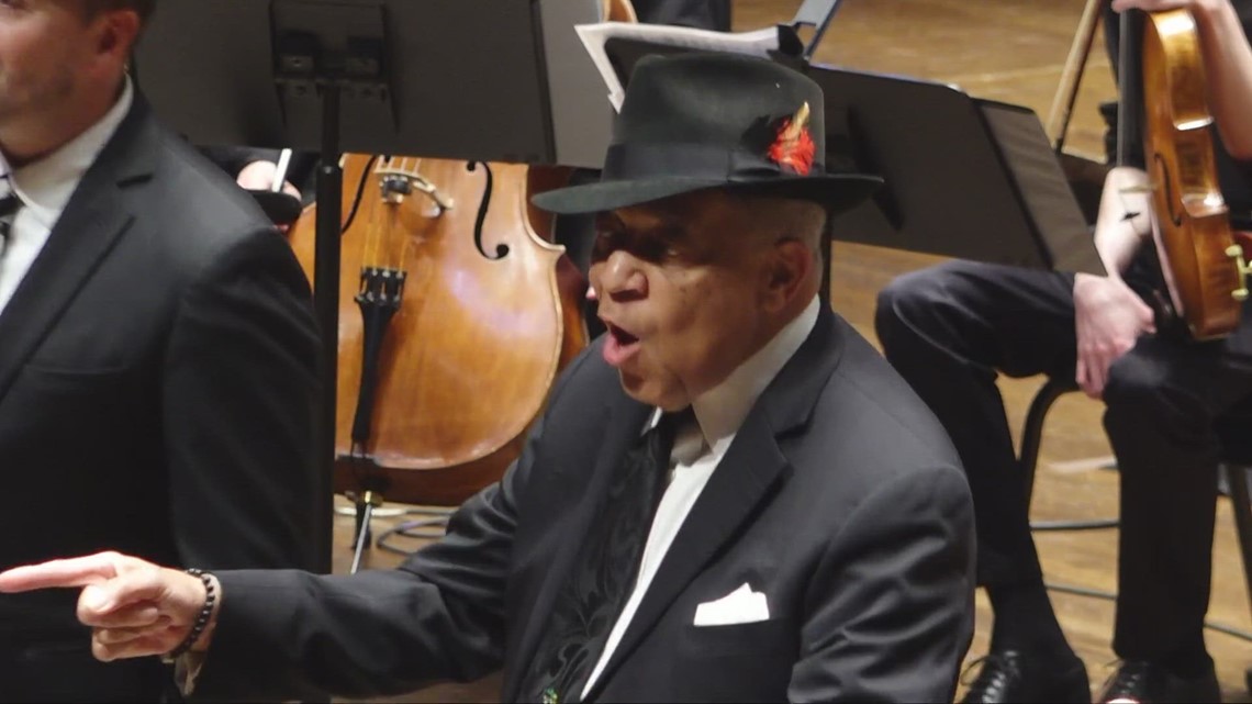 3News' Leon Bibb participates in Cleveland Rape Crisis Center Chorale