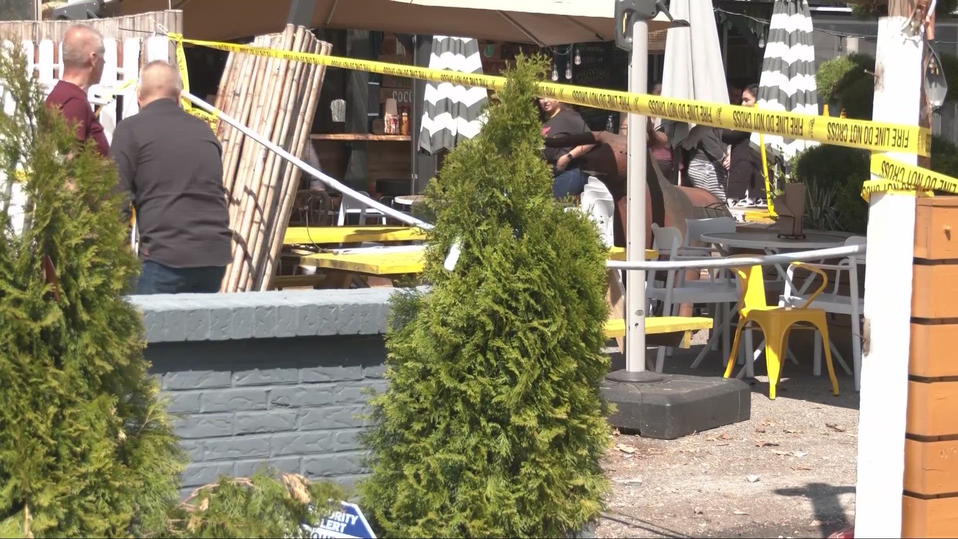 Video shows moment vehicle crashed into Hola Tacos patio in Lakewood