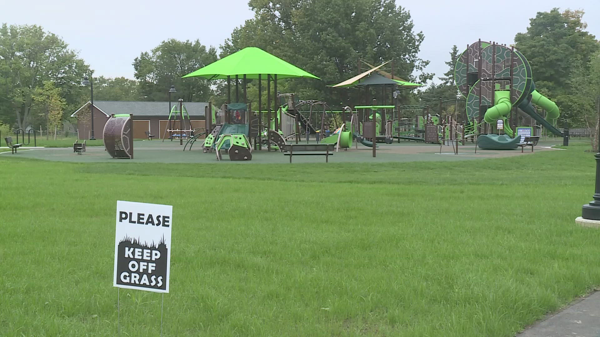 It has been three years in the making, but Strongsville is finally opening its new Town Center Park. It’s located just north of Pearl Road by the library.