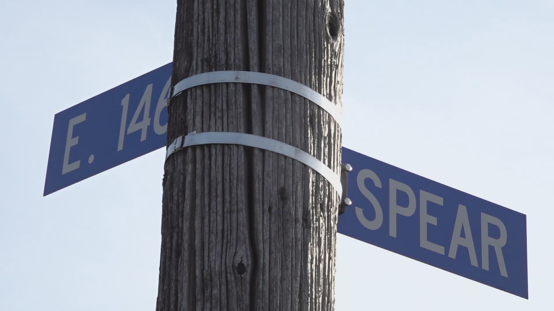 Student detained after allegedly bringing gun to Barack Obama ...