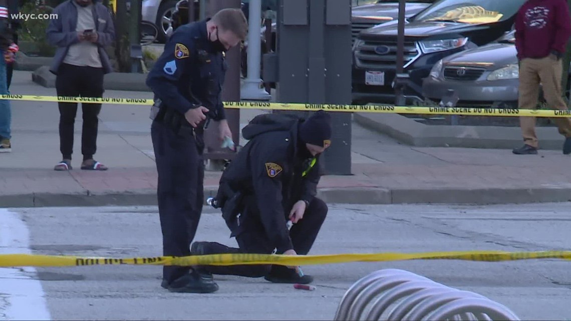 Police shoot and kill suspect in downtown Cleveland on Sunday | wkyc.com