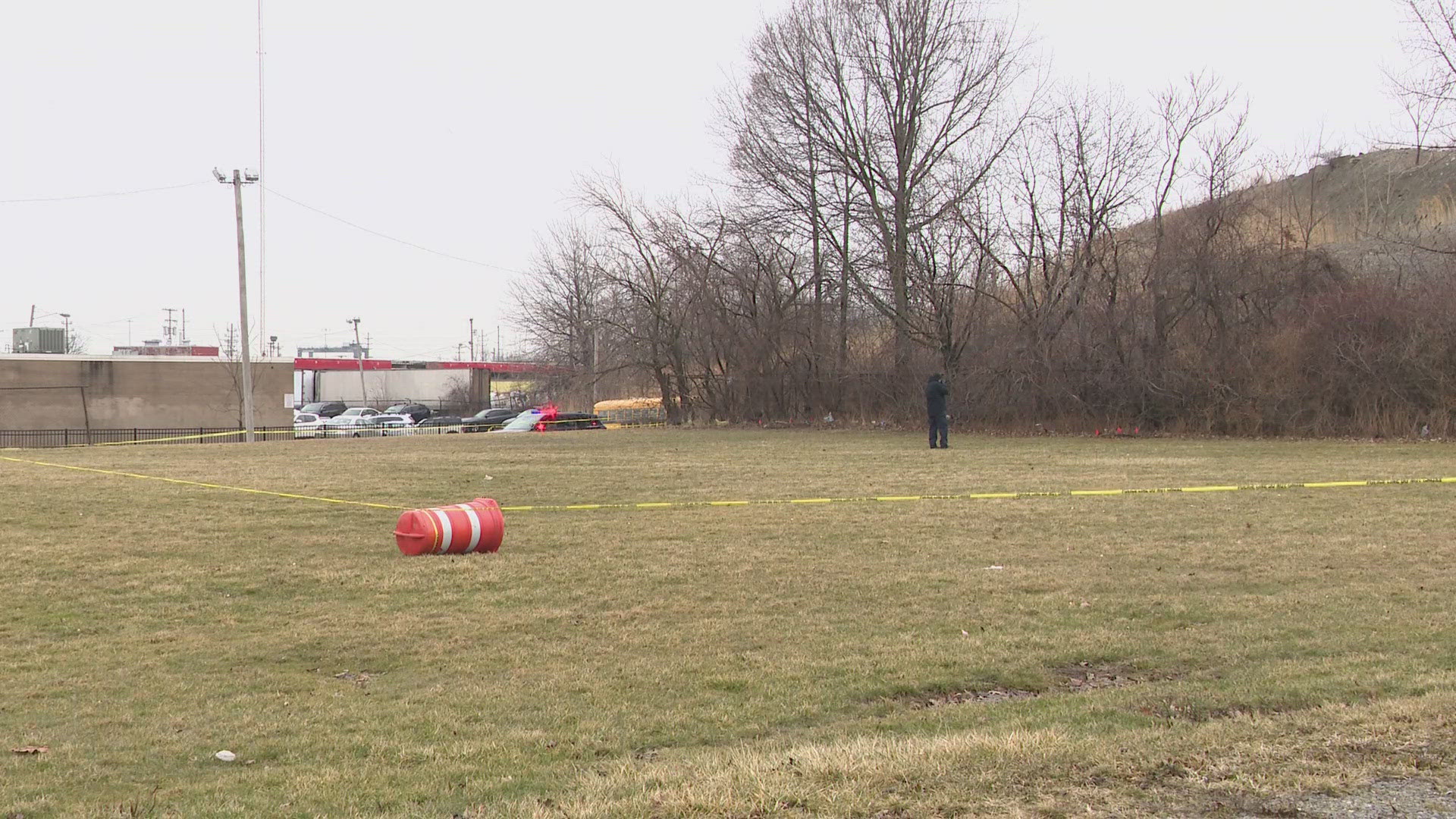 2 young girls found dead in suitcases in Cleveland: Person of interest ...