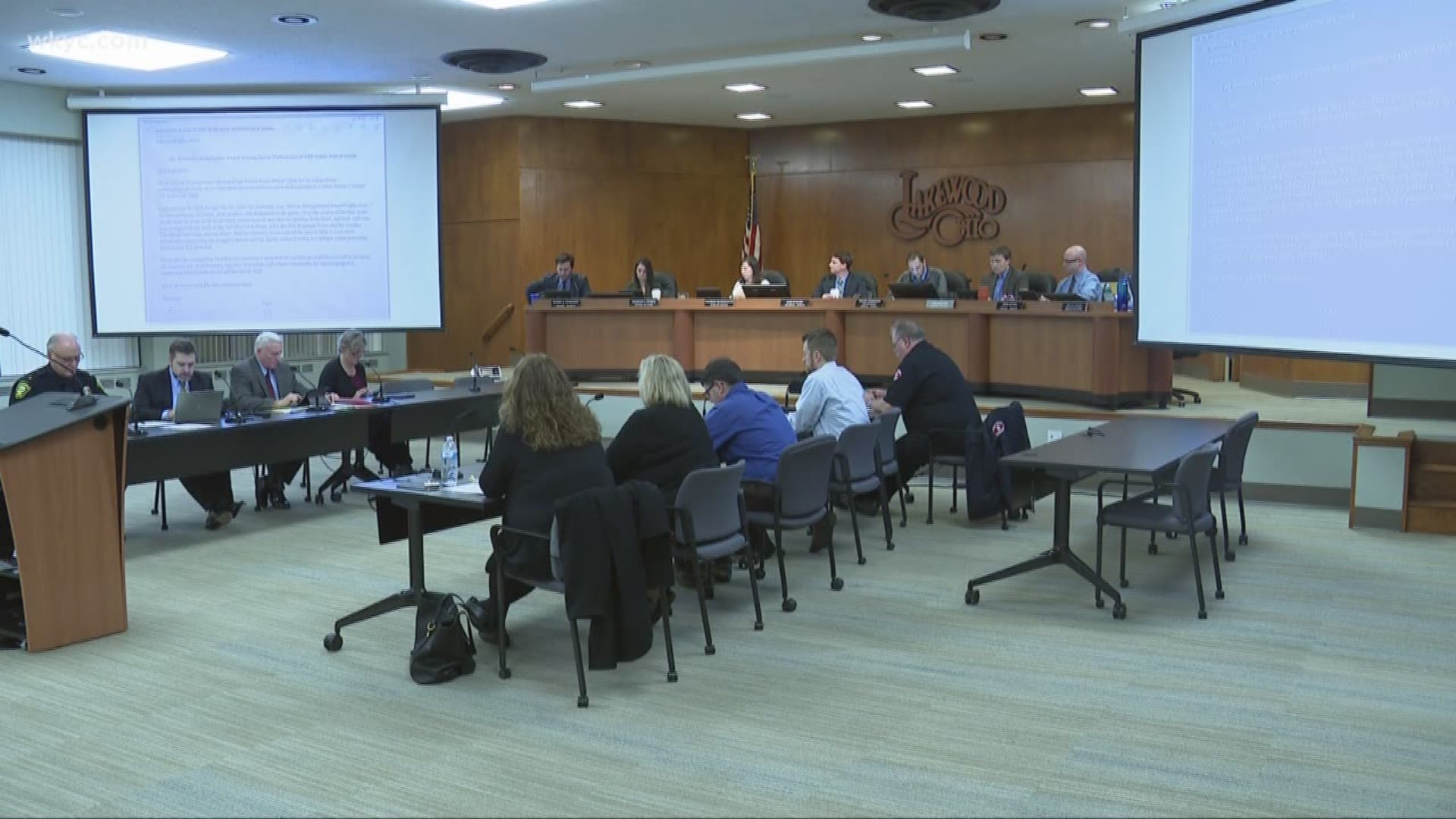 Lakewood City Council considering paid paternal leave for city employees