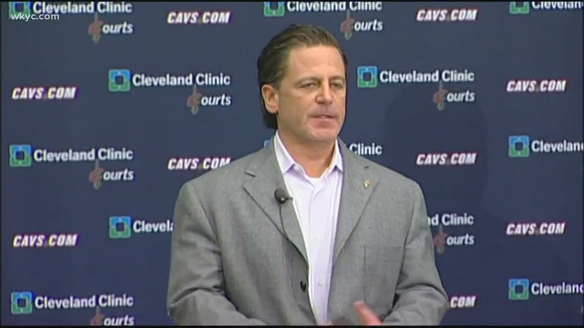 Cavs owner Dan Gilbert reportedly considering selling the team