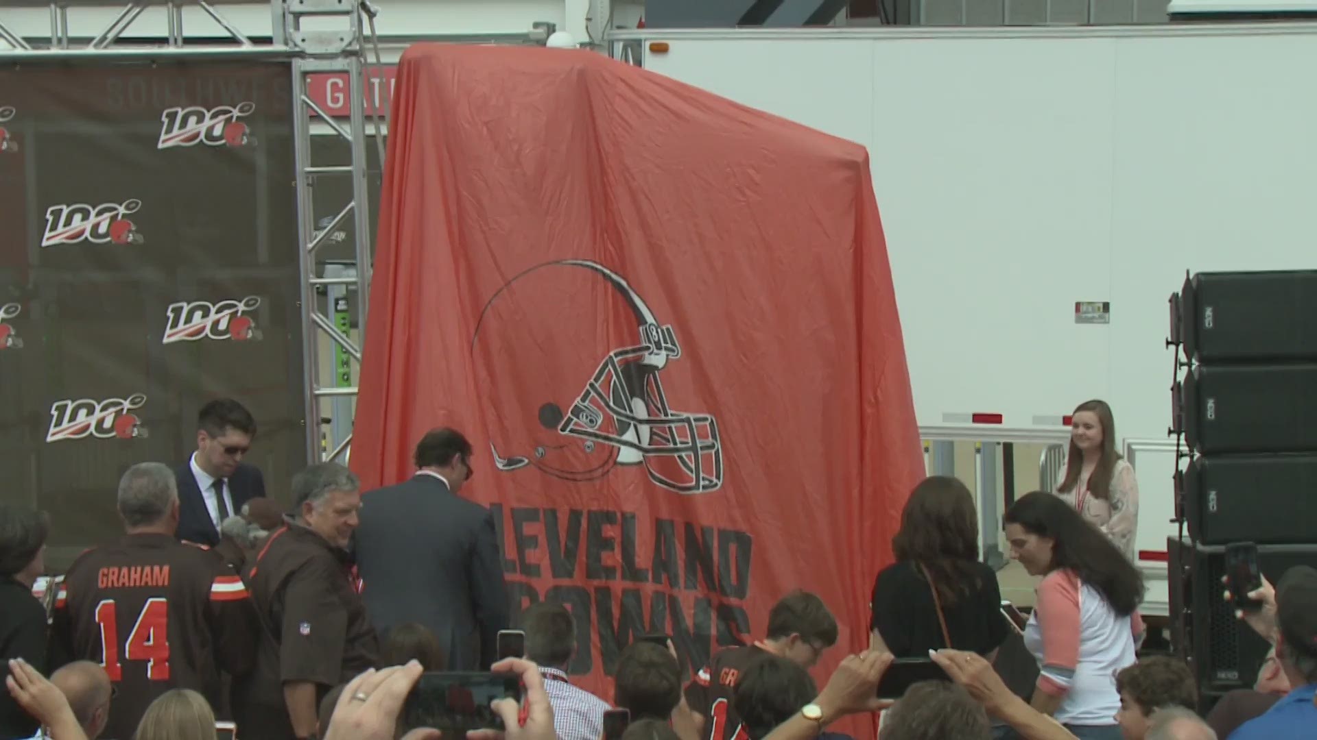 Nearly 40 of the Browns legend's family members were on hand for the special moment, including his 95-year-old wife, Beverly. Graham led Cleveland to seven championships and is widely regarded as one of the best players in football history.