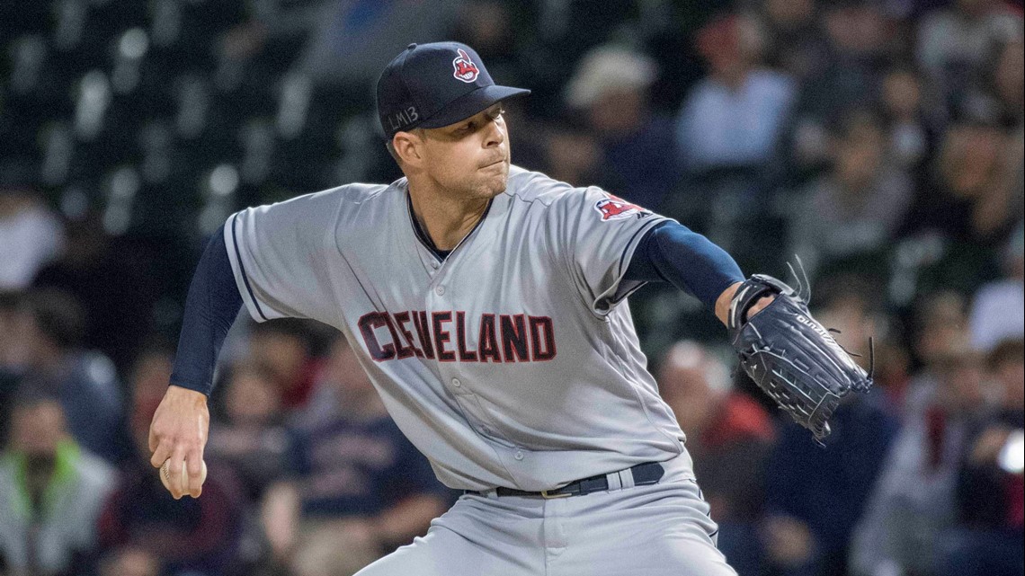 Sources: Indians looking to move Trevor Bauer or Corey Kluber as MLB trade  market heats up