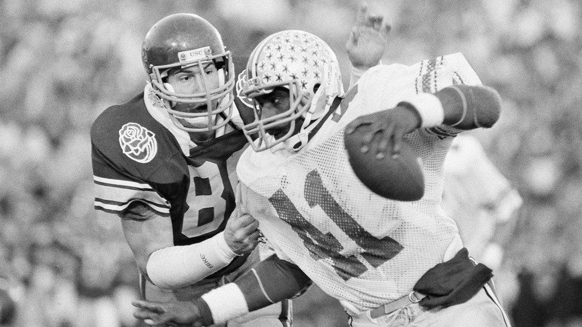 Buckeyes Chris Ward, Keith Byars, James Laurinaitis on 2020 CFB HOF Ballot