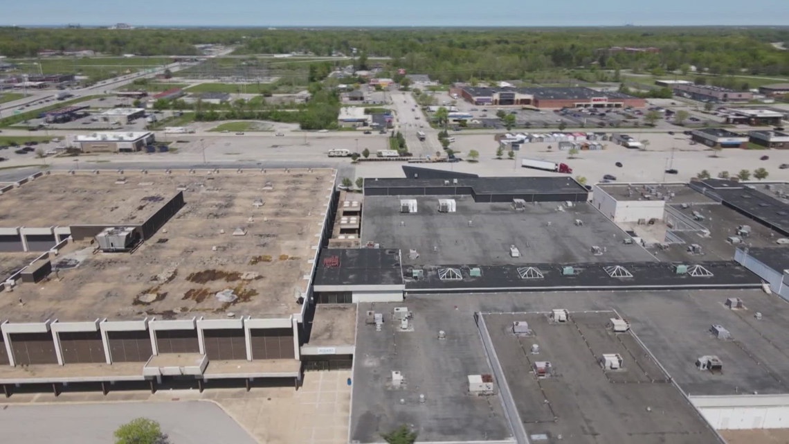 Elyria’s Midway Mall sold for $15.8M by the Lorain County Port Authority to Industrial Realty Group