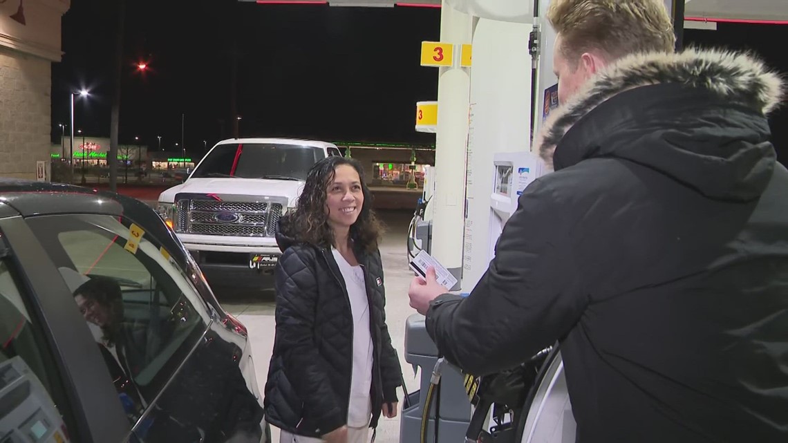 Austin Love Giving Away Gas Station Gift Cards Wkyc austin-love-giving-away-gas-station-gift-cards-wkyc