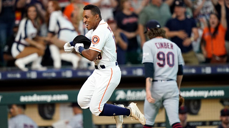 Astros' Kemp hits walk-off homer in 10th