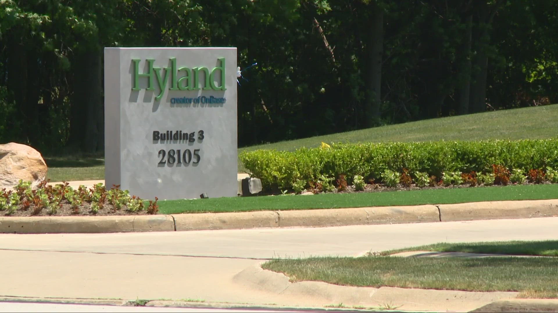 Hyland has confirmed to 3News that it has laid off approximately 1,000 employees, approximately 20 percent of the technology company's workforce.