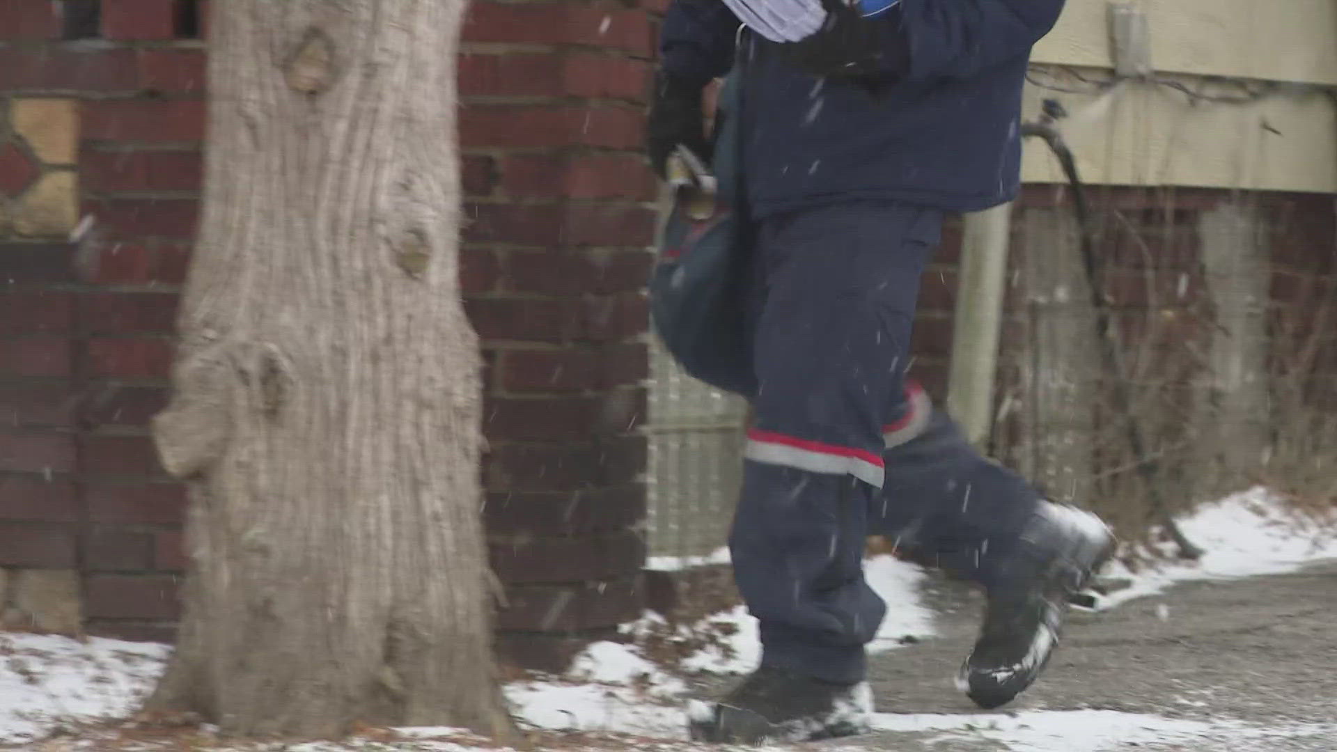 Postal worker robbed at gunpoint in Akron; suspects flee in SUV, police ...