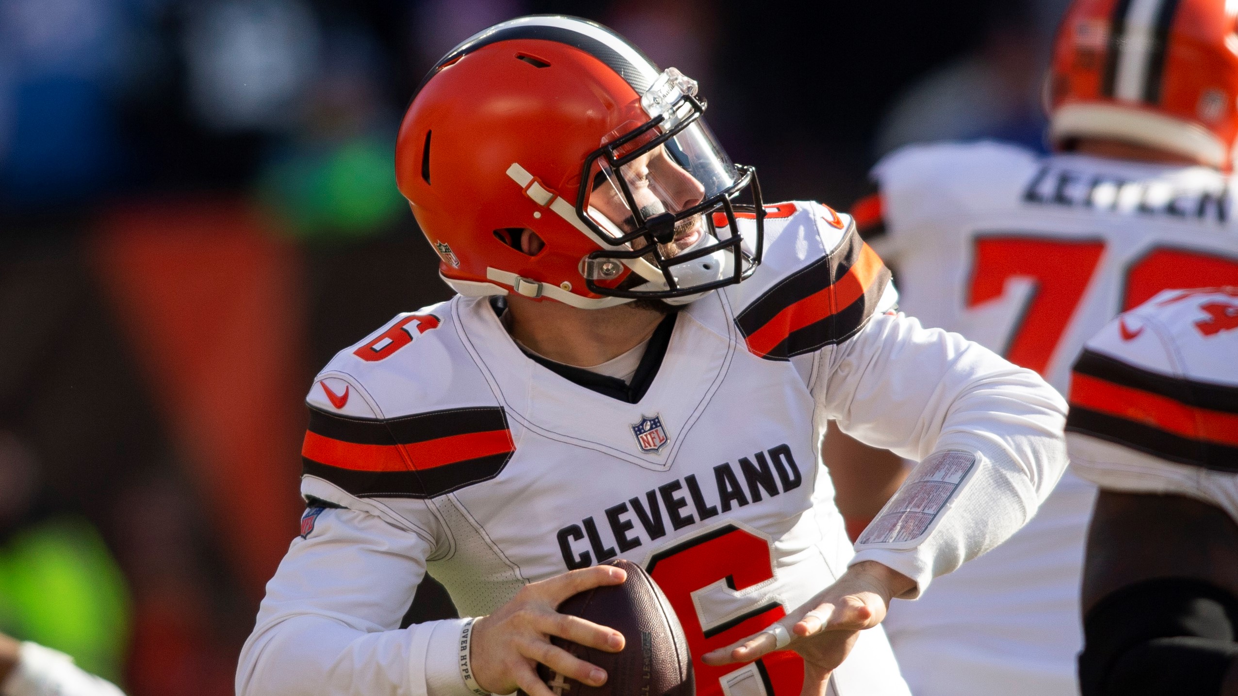 Cleveland Browns preseason game delayed by lightning