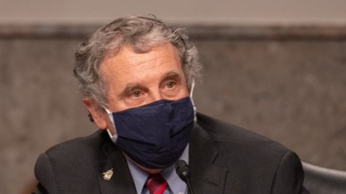 "It's become a Trump party, it's not a party of reason"; Sen. Sherrod Brown discusses partisanship …