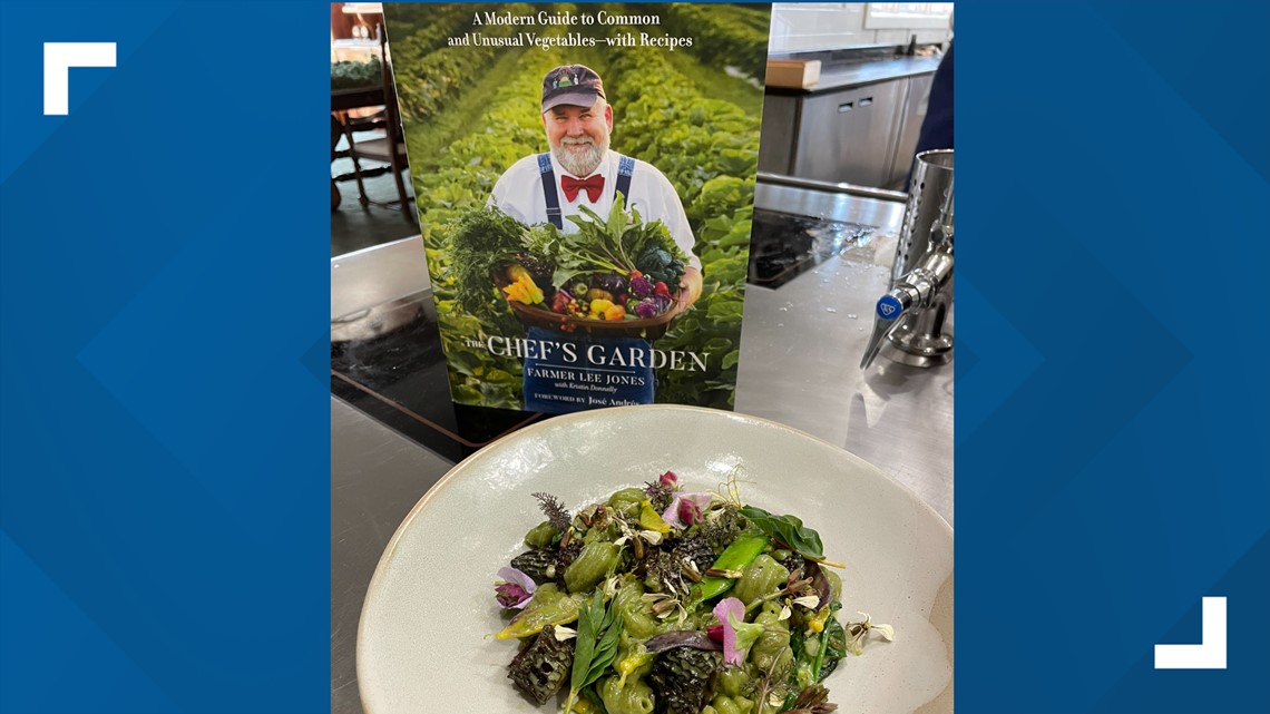 Ohio's Farmer Lee Jones comes out with first recipe book - Vimarsana News