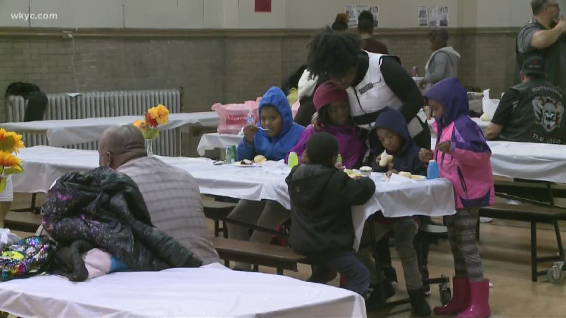 Local man provides Thanksgiving meal to nearly 1300 people