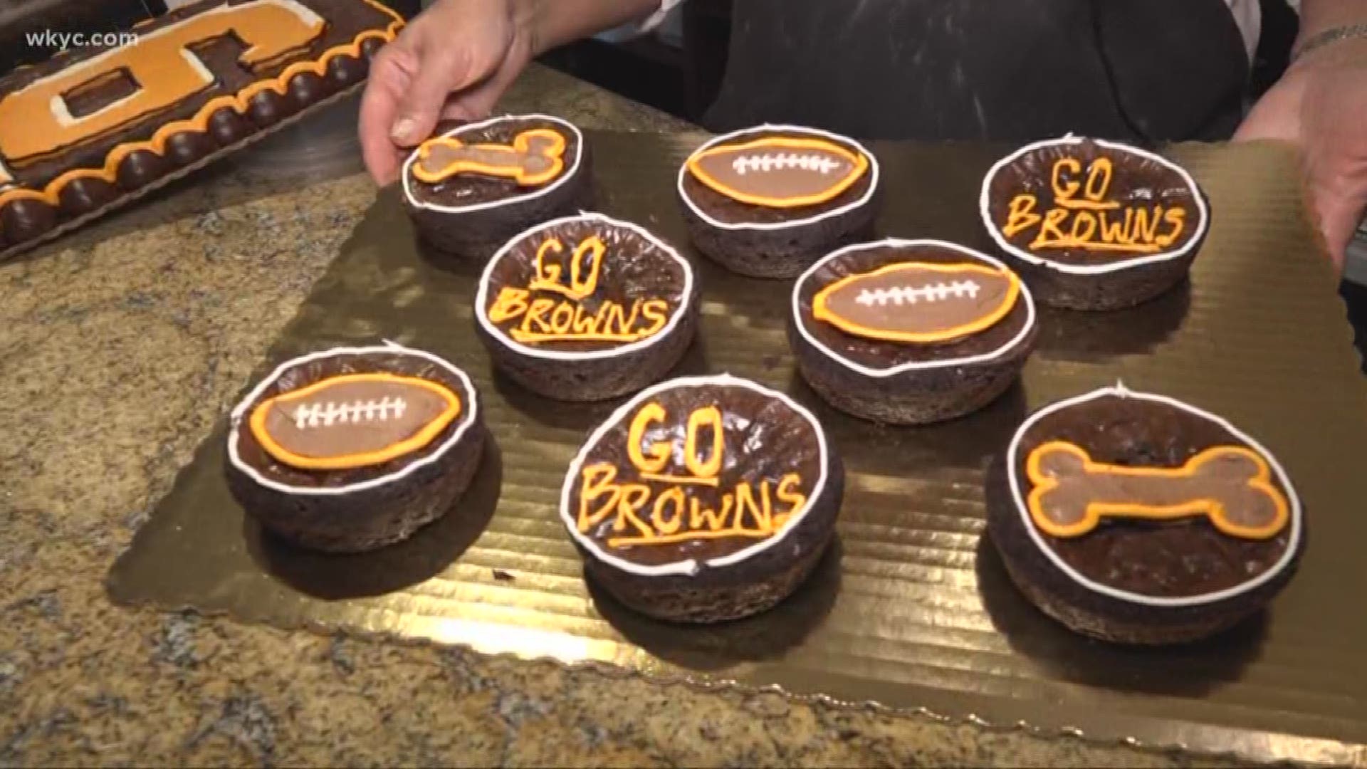 September 2019: We woke up feeling dangerous, so we wanted to spend our morning with a baker in Mayfield Heights to cook up some brownies in honor of the Cleveland Browns. WKYC's Jasmine Monroe dropped by Casa Dolce for this special football treat.