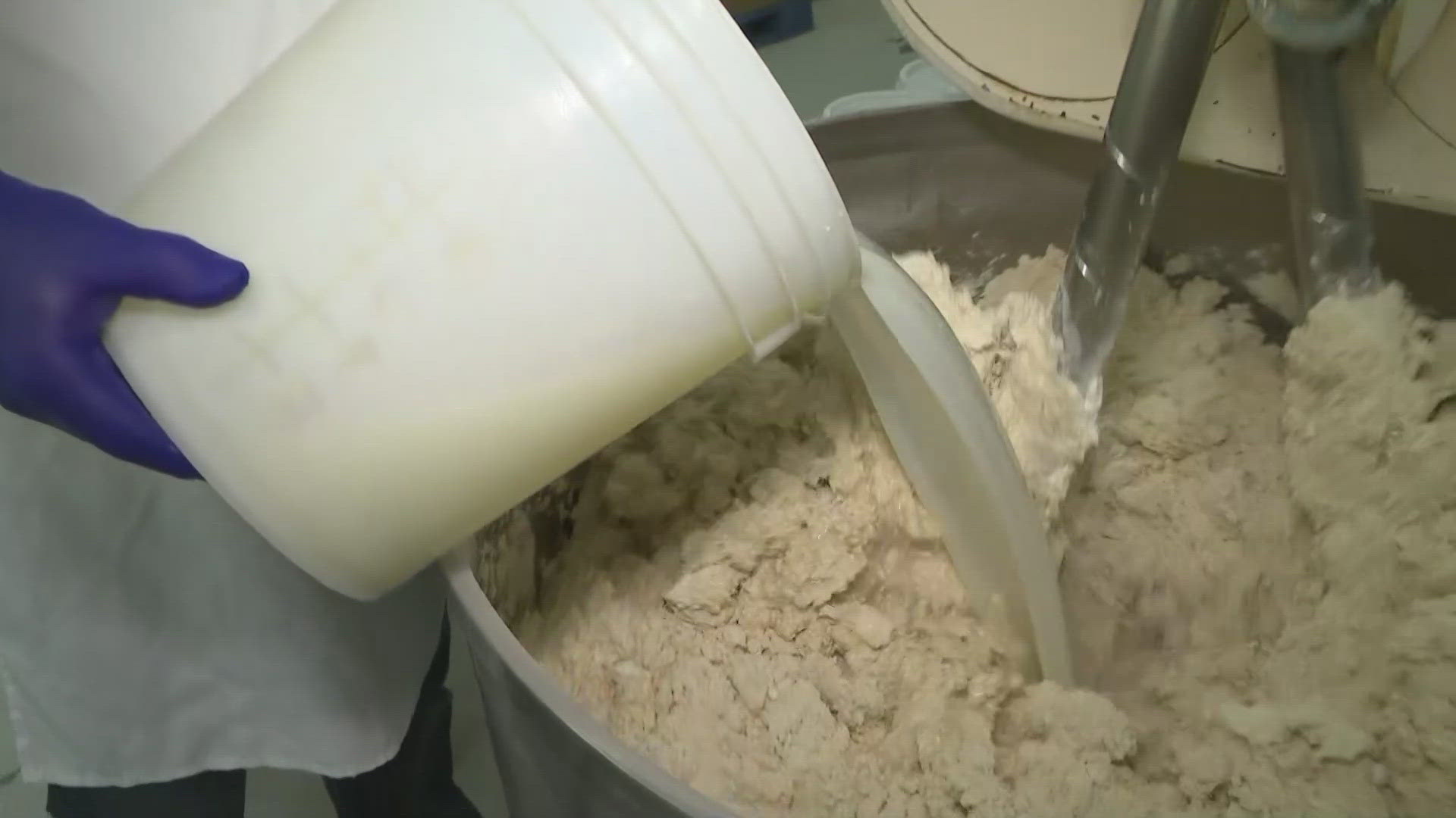 3News’ David Greenberg is celebrating Pi Day at Mama Jo Homestyle Pies in Amherst with a behind-the-scenes look at how they make their pies.