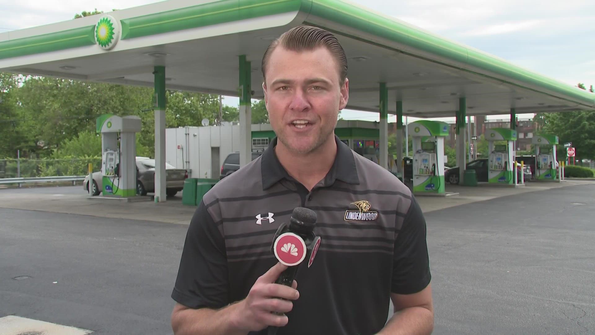 3News reporter Neil Fischer reporting on rising gas prices.
