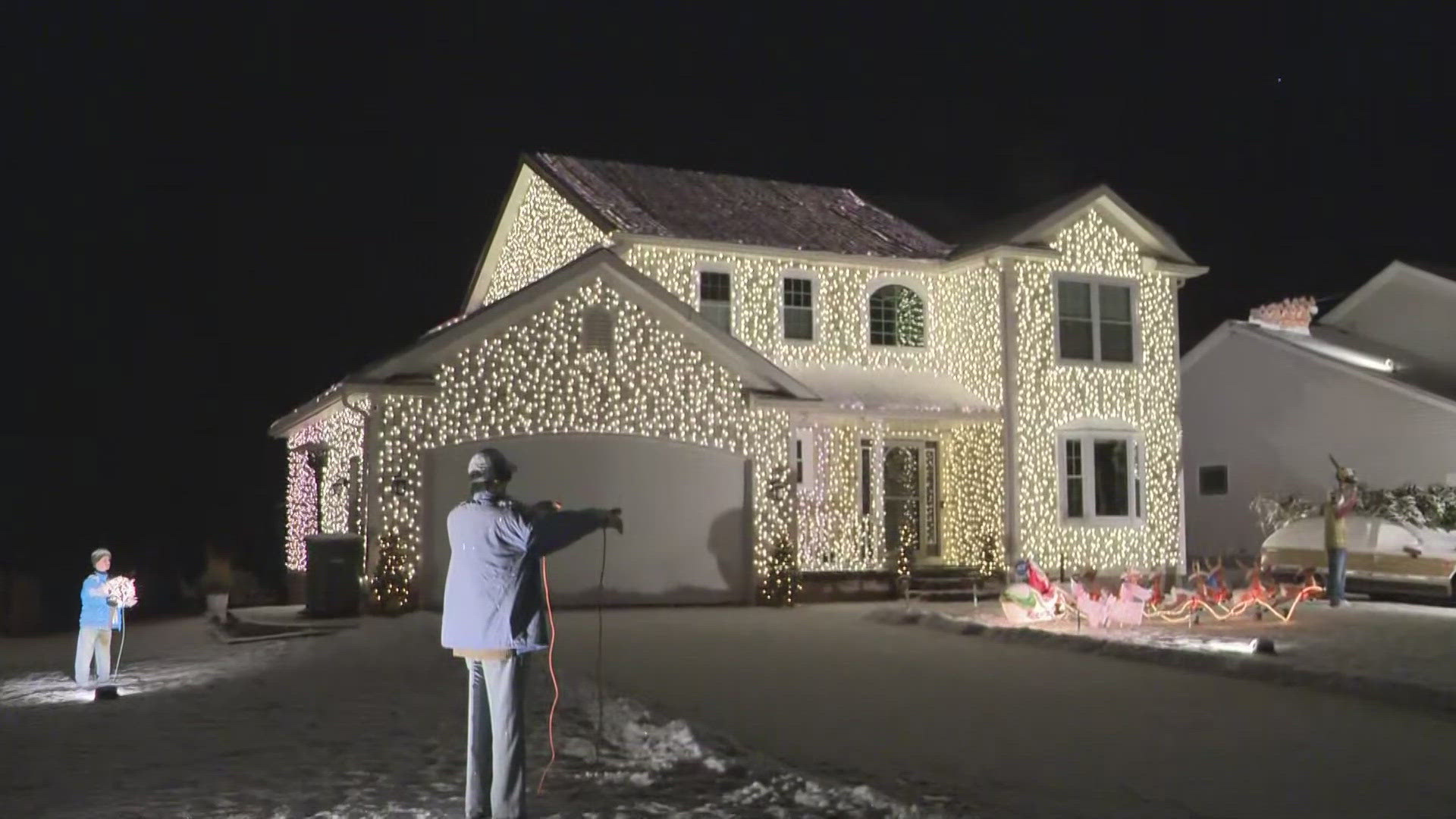 It's back! The Wadsworth Griswold House has returned for the 2024 Christmas season. You'll find the annual display at 173 Duane Lane.