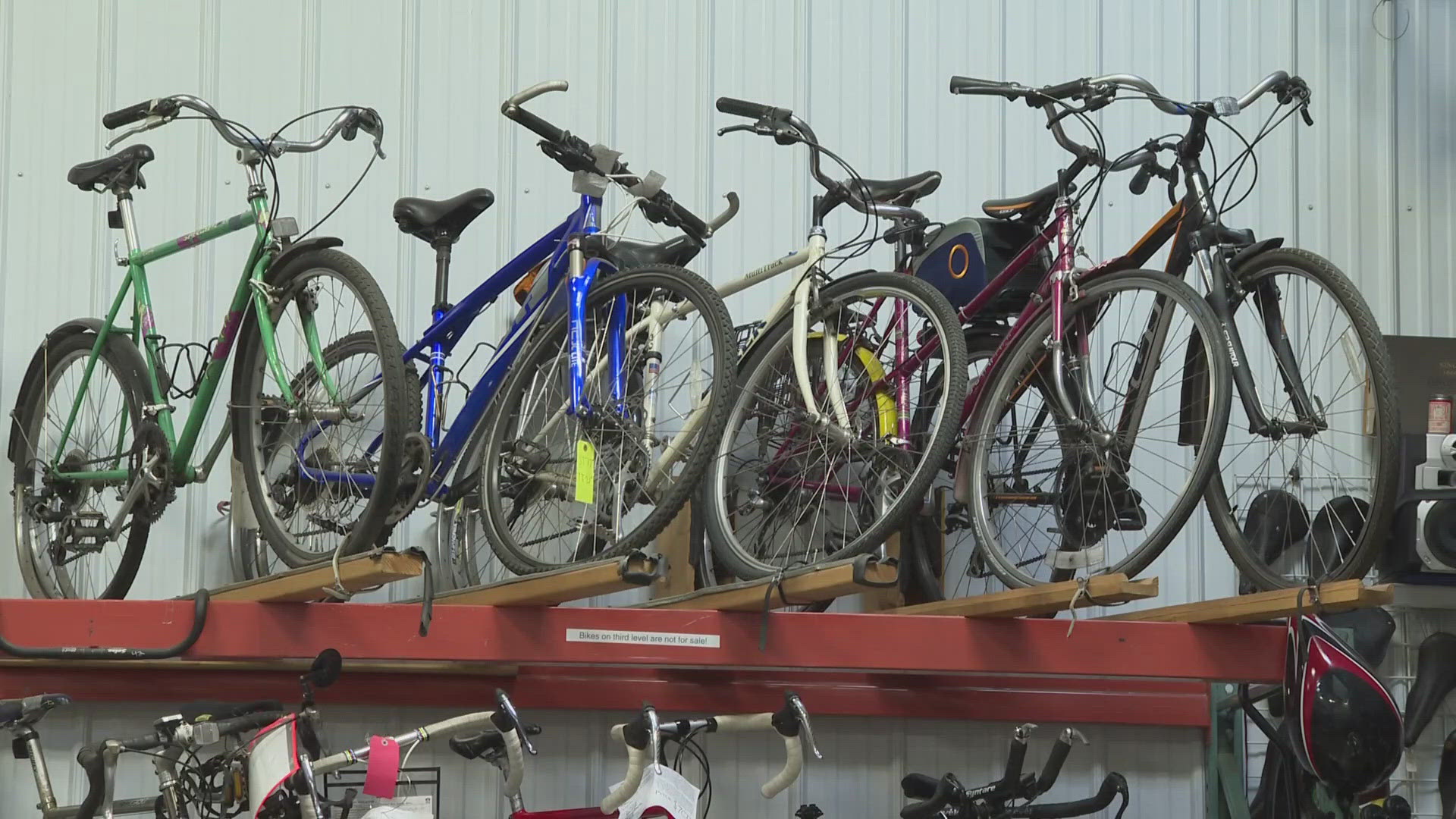 How should you prepare your bicycle before going out for a ride? 3News’ Candice Hare drops by the Ohio City Bicycle Co-Op to make sure you’re ready before going out.