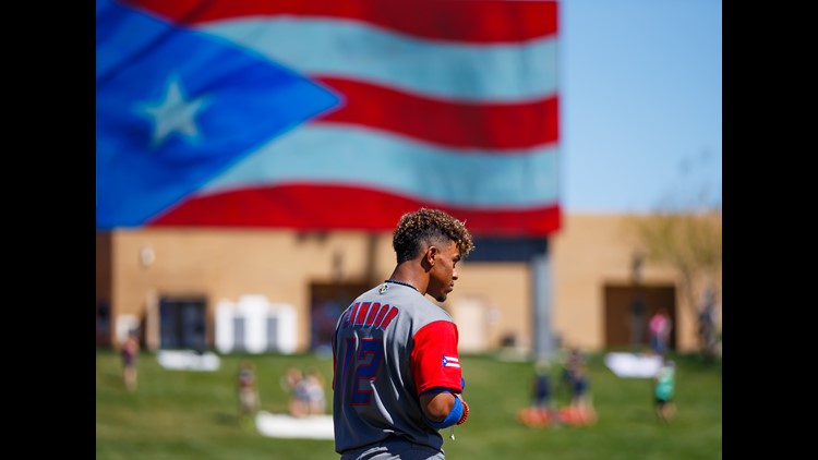 Francisco Lindor turns on the BURNERS and SPRINTS all the way home for Team Puerto  Rico! 