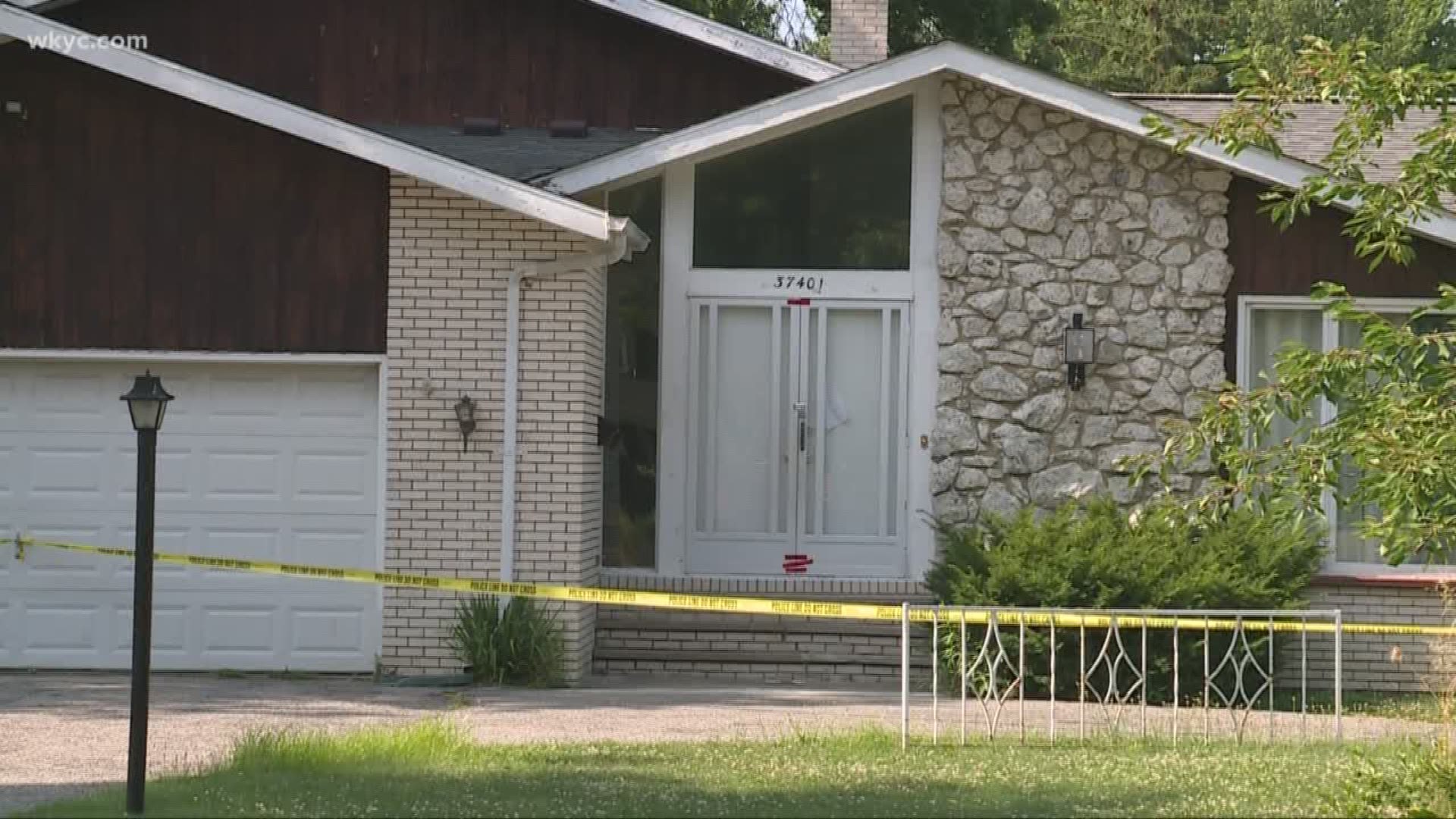 How is community reacting to 'suspicious death' in Willoughby?