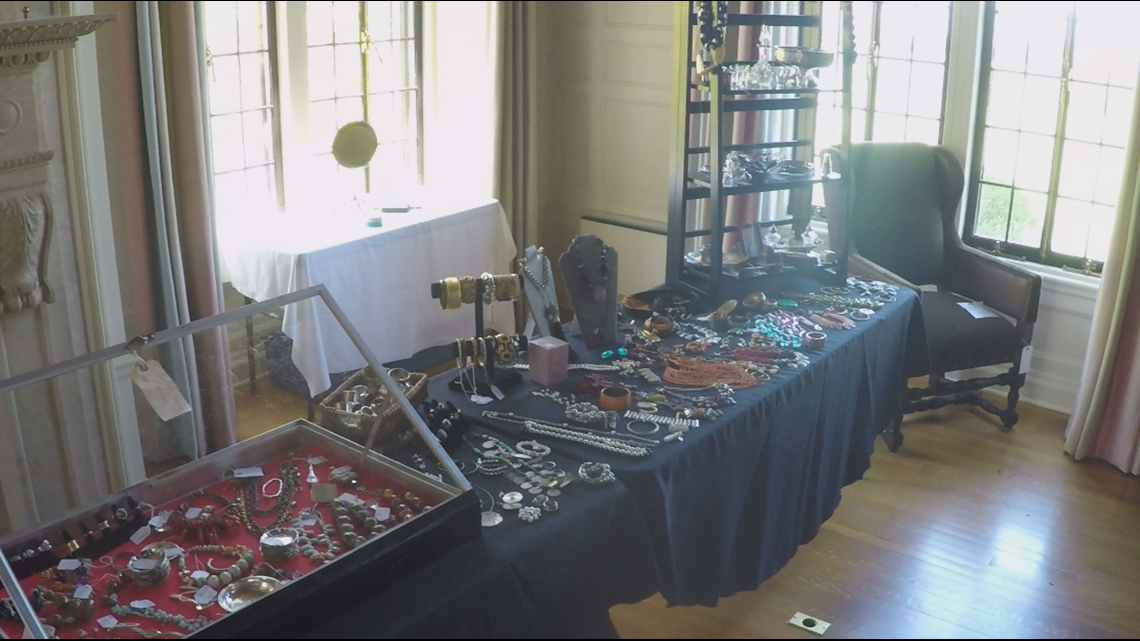 PHOTOS Hanna Mansion in Bratenahl opens for collection sale