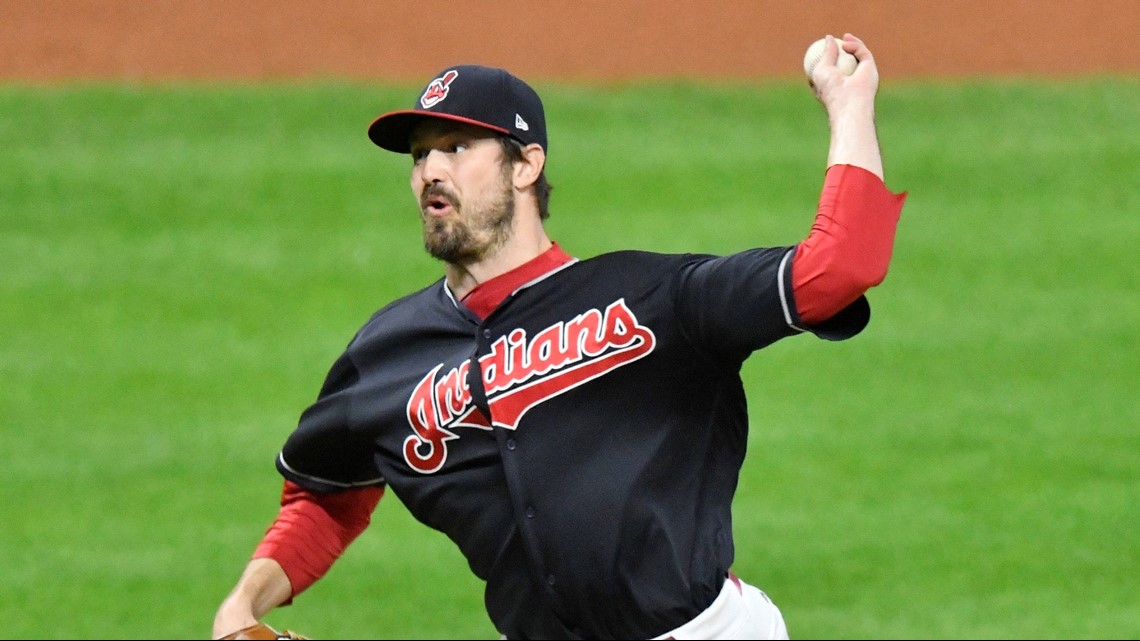 Former Cleveland Indians reliever Andrew Miller signs with St