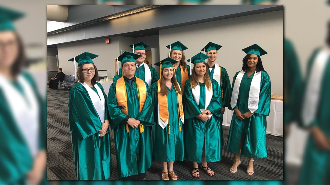 41 Northeast Ohio high school students earn college degree through Tri