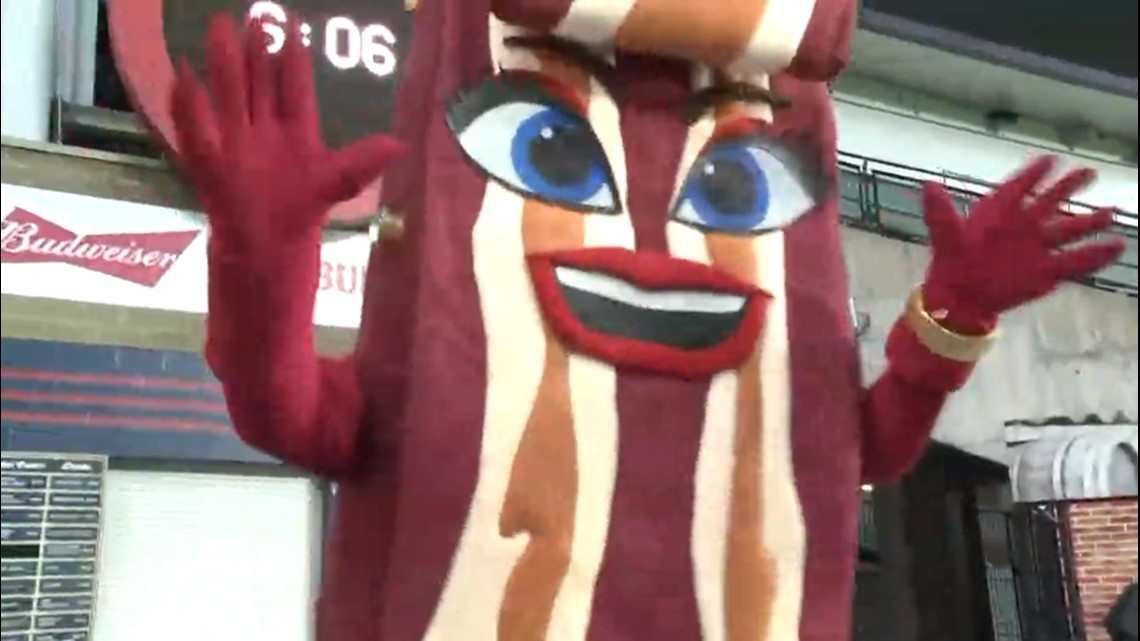 Cleveland Indians - Tribe Hot Dog Racing Mascots - Olympus Mascots