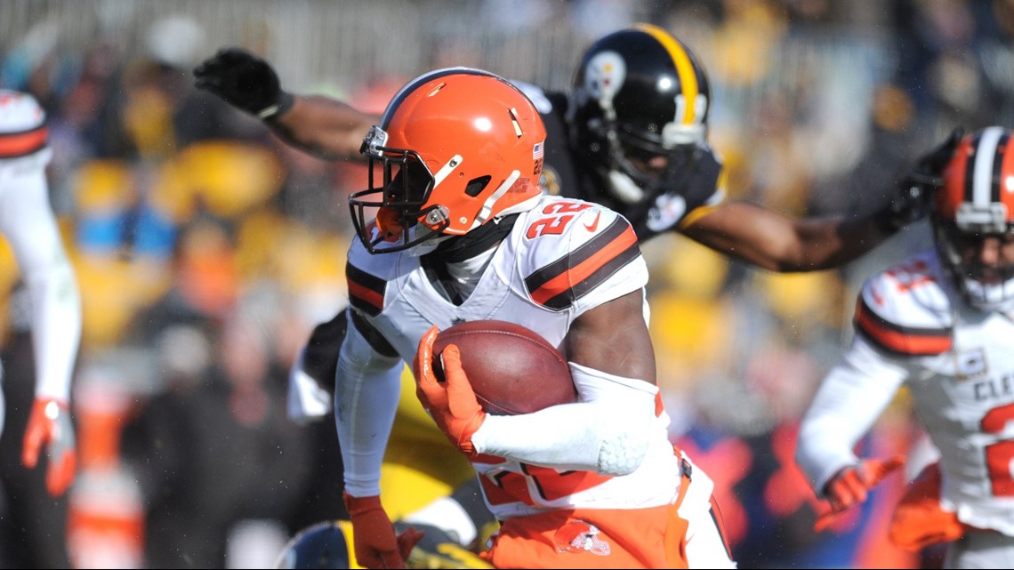 Cleveland Browns CB Denzel Ward makes appearance at Fresh Brewed Tees prior  to Sunday's matchup with Cincinnati Bengals