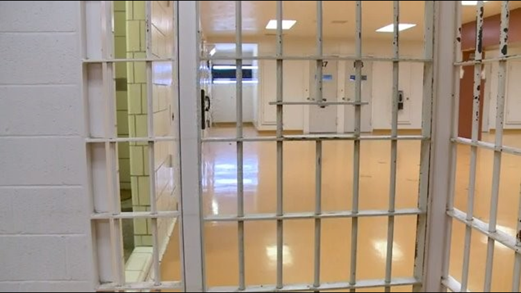 Cuyahoga County Jail receives scathing review following U.S. Marshals ...