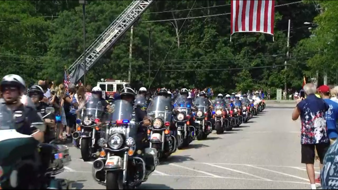 Photos Funeral For Fallen Mentor Police Officer Mathew Mazany 7294