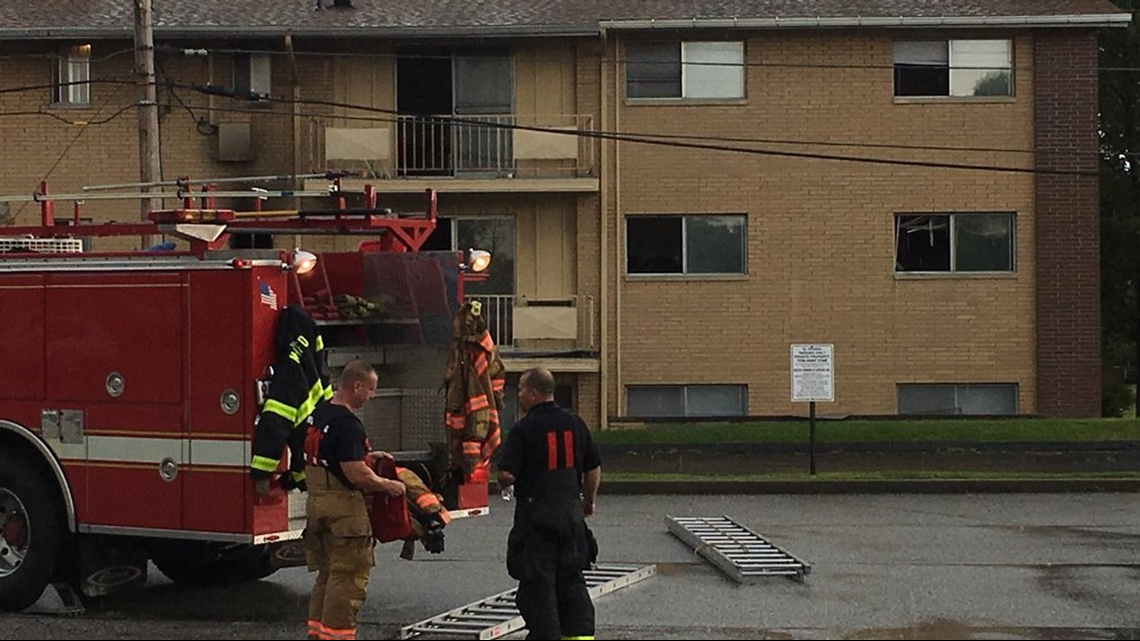 Fire breaks out at Middleburg Heights apartment building